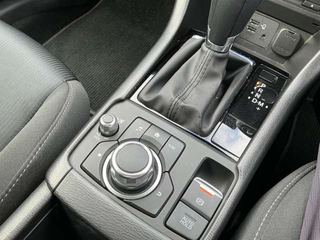 Mazda CX-3 11