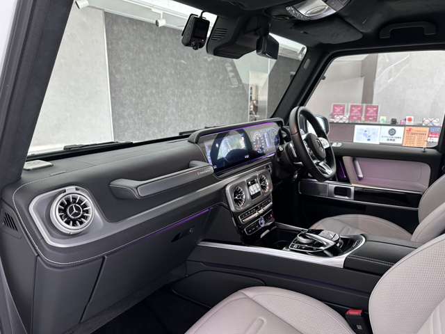 Mercedes-Benz G-Class 11