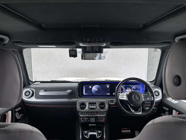 Mercedes-Benz G-Class 12