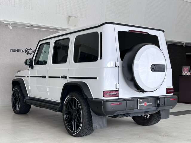 Mercedes-Benz G-Class 4
