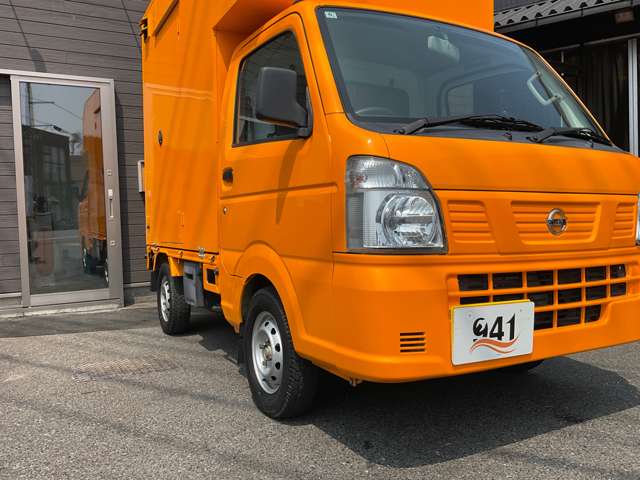 Nissan NT100 Clipper 11