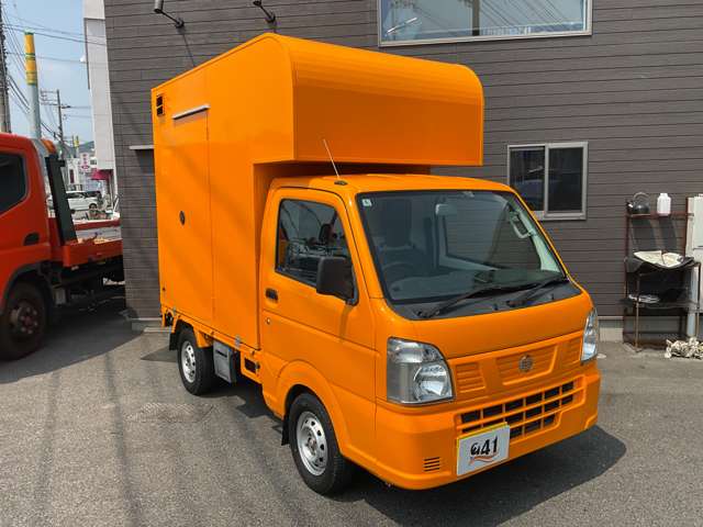 Nissan NT100 Clipper 5
