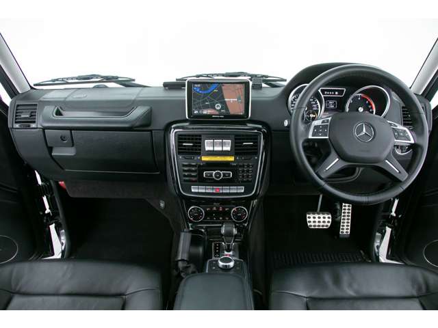 Mercedes-Benz G-Class 2