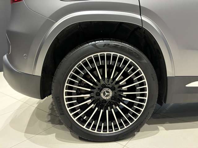 Mercedes-Benz EQA 11