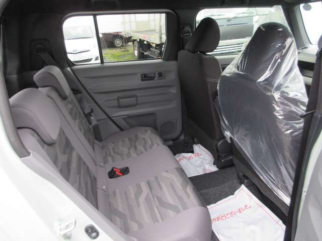Daihatsu Taft 11