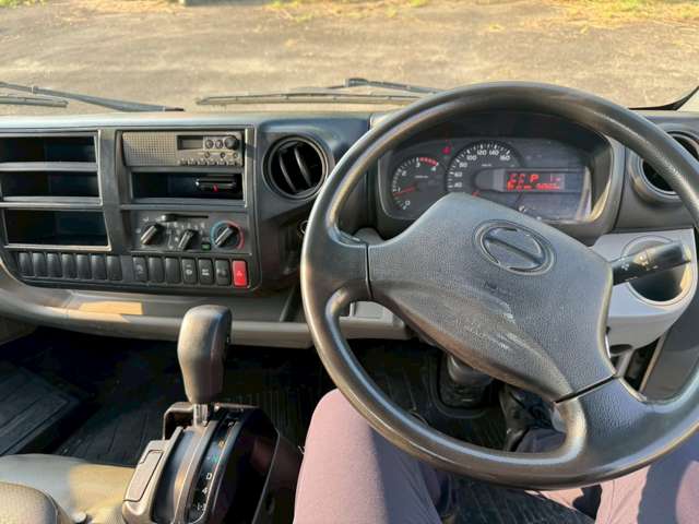 Hino Dutro 2