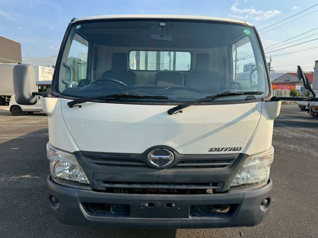 Hino Dutro 10