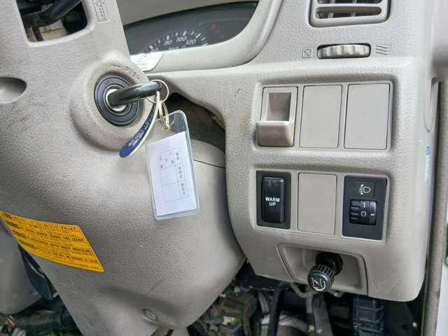 Hino Dutro 11