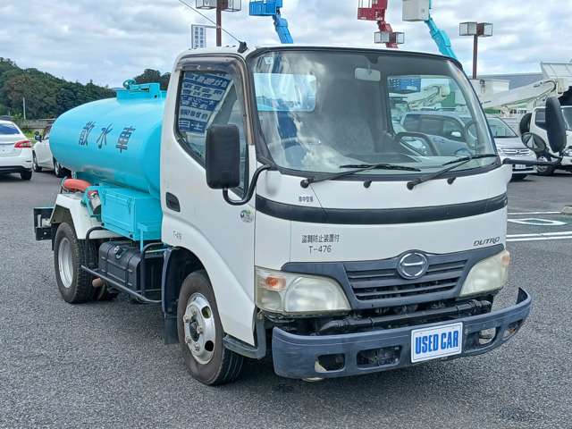 Hino Dutro 3