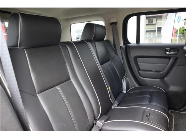 Hummer H3 11