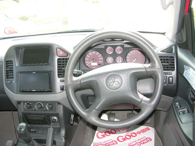 Mitsubishi Pajero 11