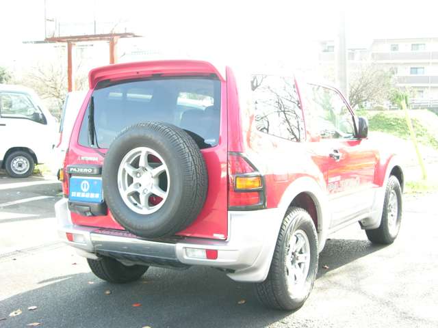 Mitsubishi Pajero 8