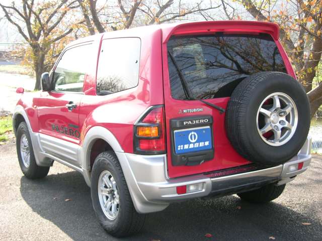 Mitsubishi Pajero 10