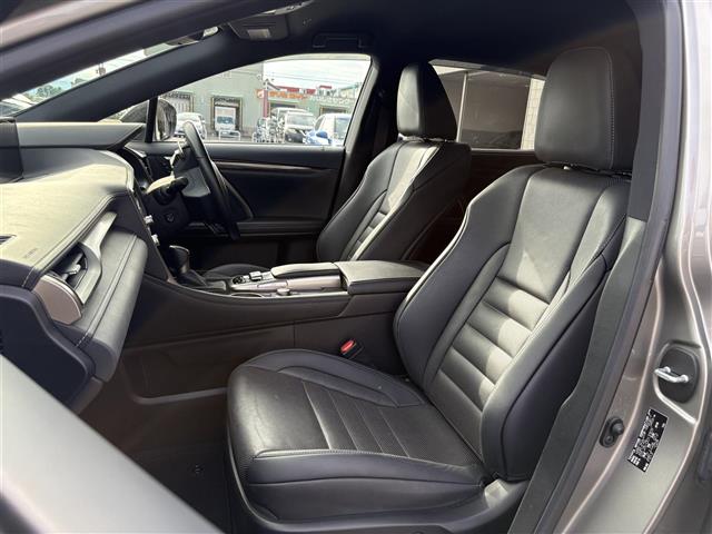 Lexus RX 5