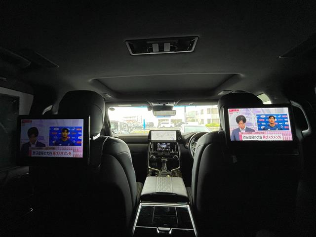 Lexus LX 5