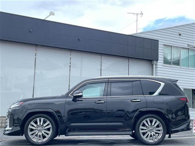 Lexus LX 10