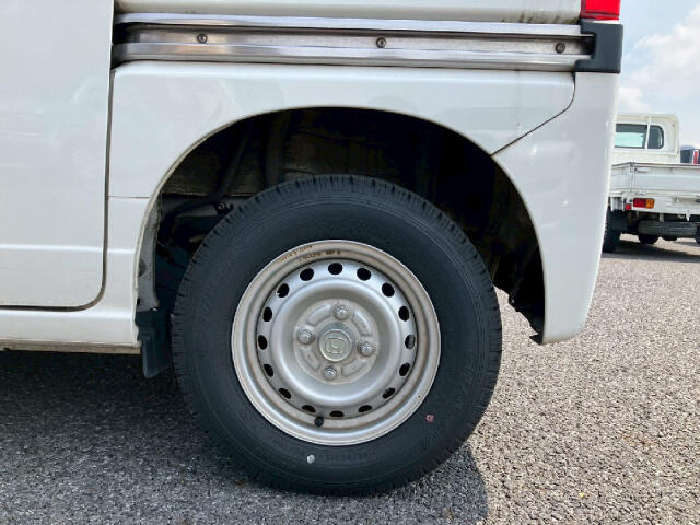 Honda N-VAN 12