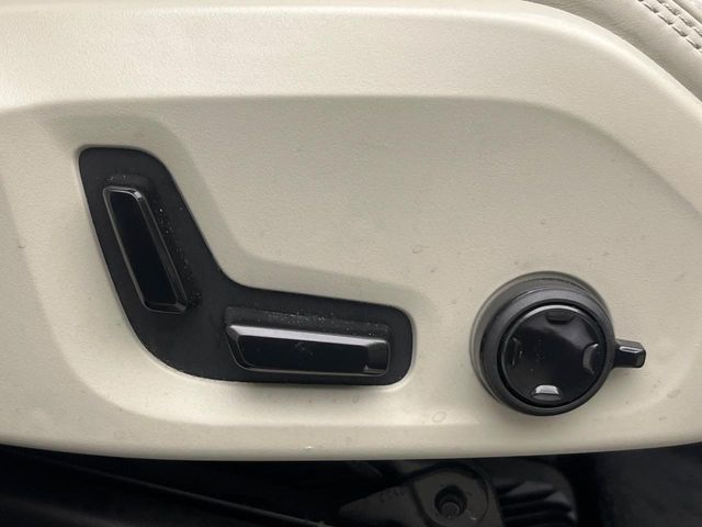 Volvo XC60 9