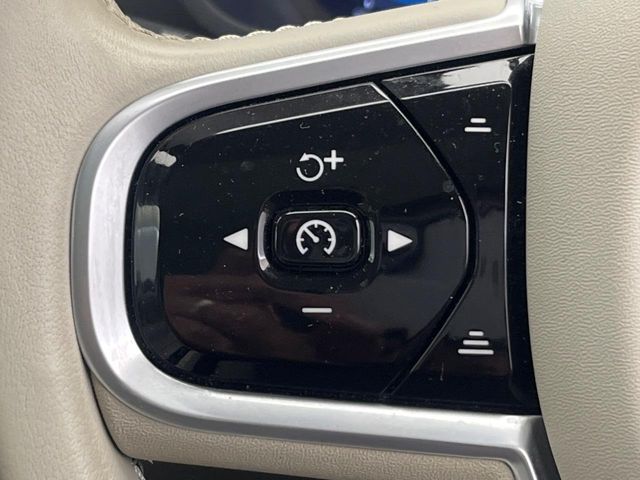Volvo XC60 10