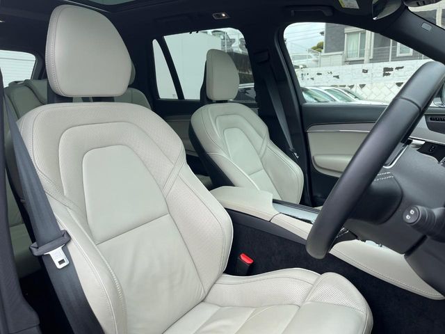 Volvo XC90 12