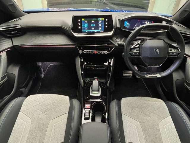 Peugeot SUV e-2008 3