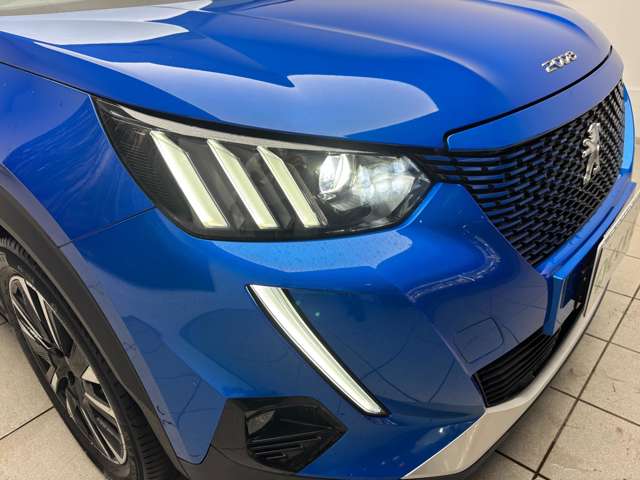 Peugeot SUV e-2008 5