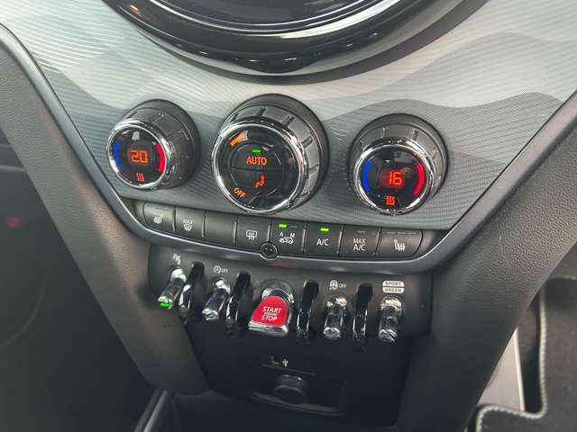 MINI Crossover 10