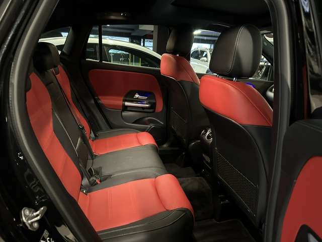 Mercedes-Benz GLA-Class 6