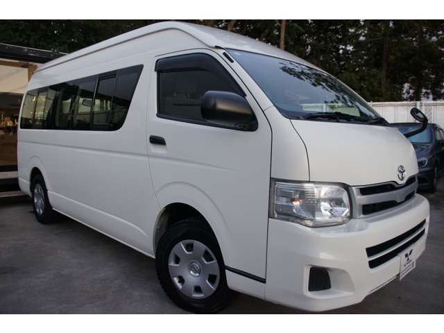 Toyota Hiace 12