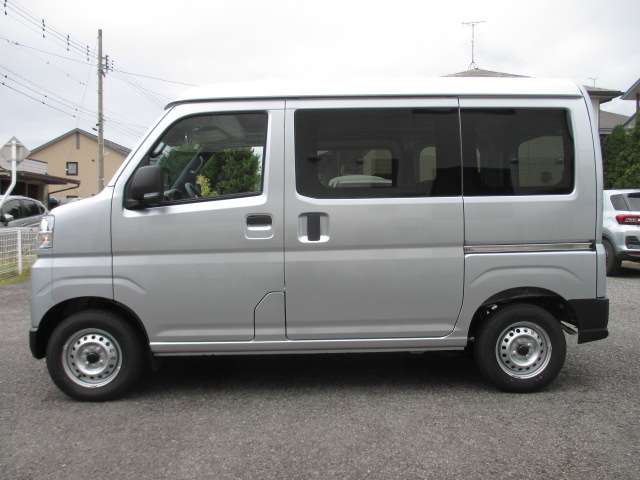 Daihatsu Hijet Cargo 11
