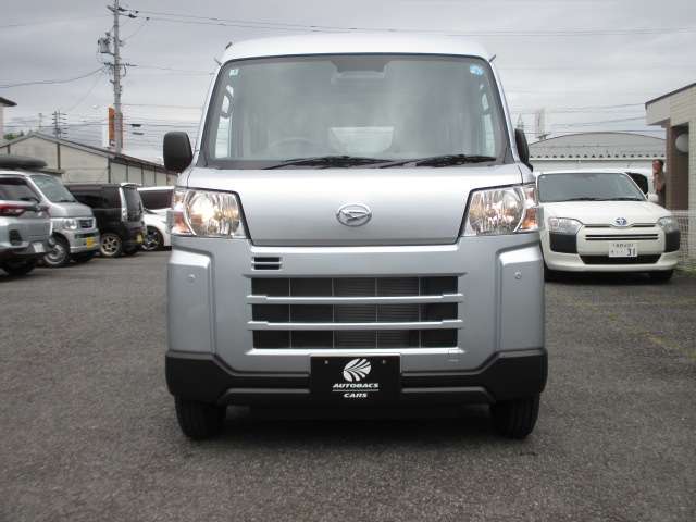 Daihatsu Hijet Cargo 6