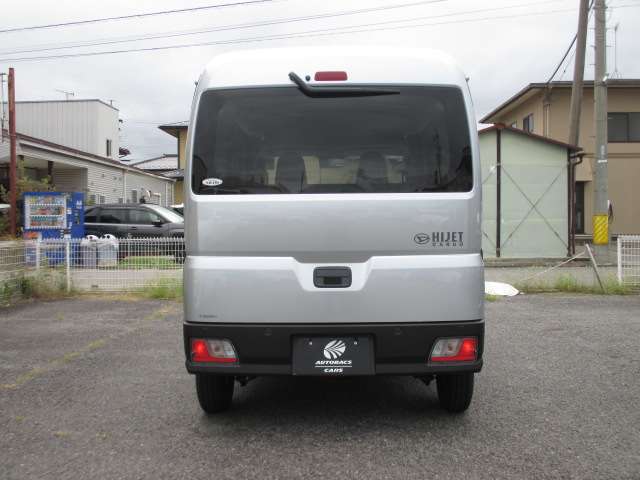 Daihatsu Hijet Cargo 9