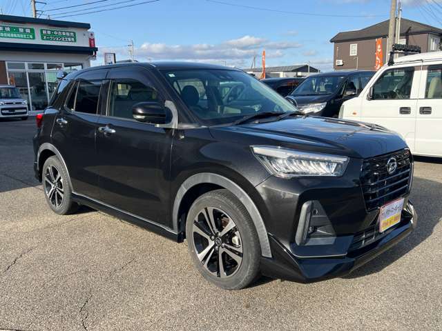 Daihatsu Rocky 6