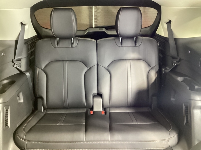 Mazda CX-80 11