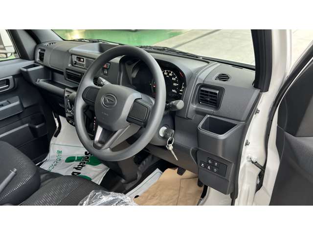 Daihatsu Hijet Cargo 9