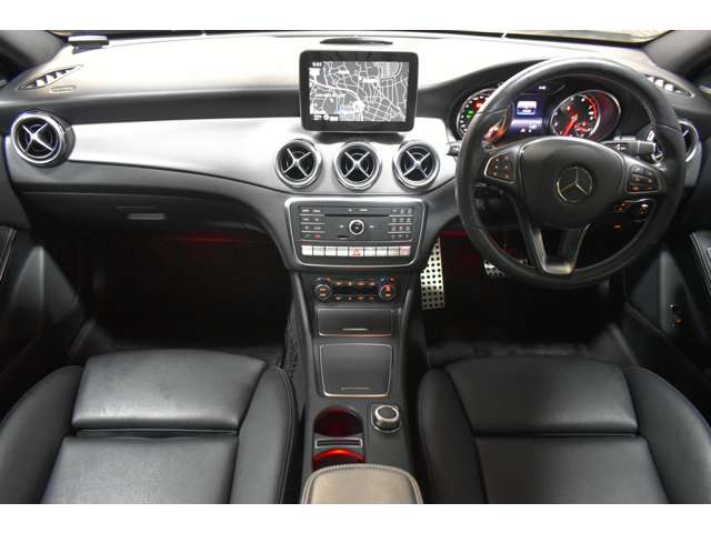 Mercedes-Benz GLA-Class 2