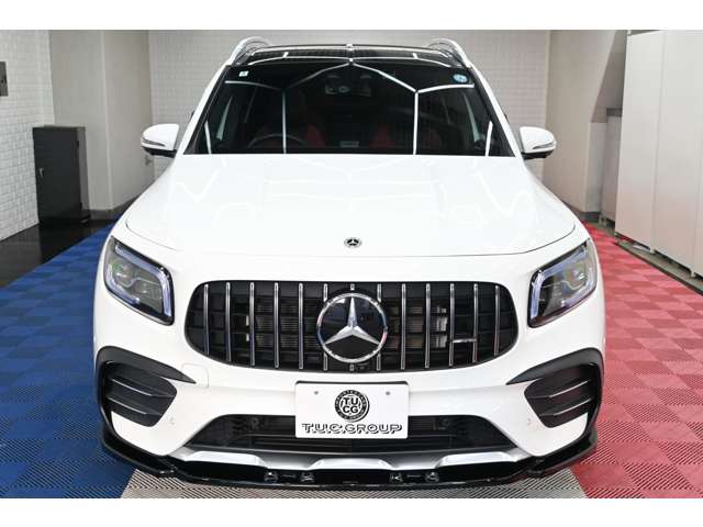 Mercedes-Benz GLB 8