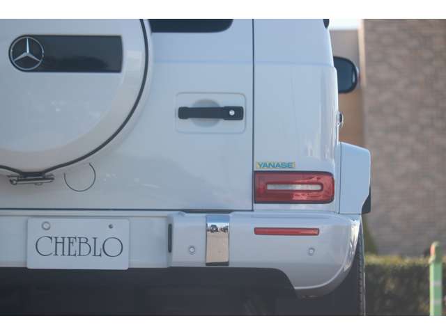 Mercedes-Benz G-Class 8