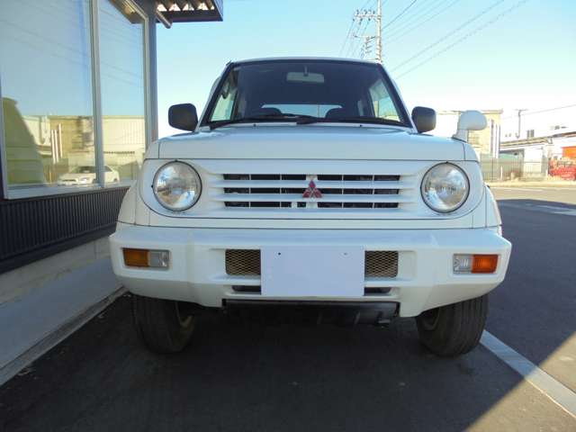 Mitsubishi Pajero Junior 2
