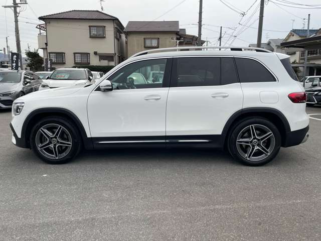 Mercedes-Benz GLB 11