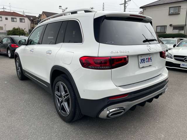Mercedes-Benz GLB 10