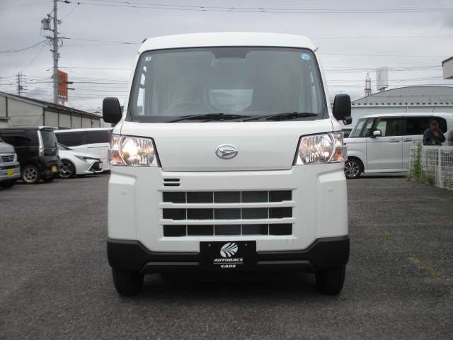 Daihatsu Hijet Cargo 6