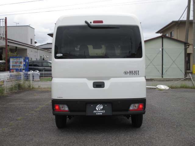 Daihatsu Hijet Cargo 9