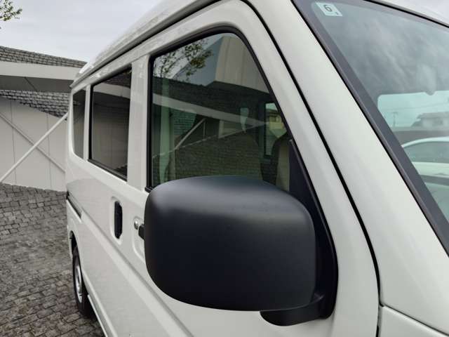 Mitsubishi Minicab Van 5