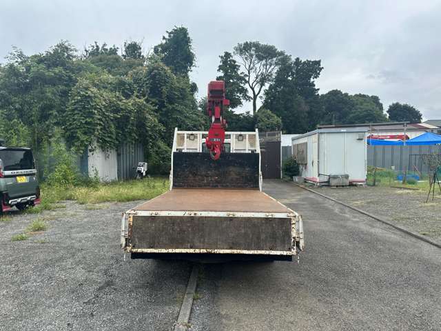 Isuzu Elf 11