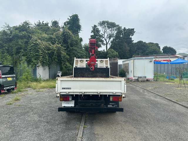 Isuzu Elf 9