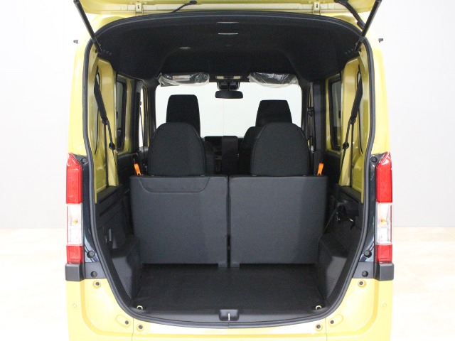 Honda N-VAN 12