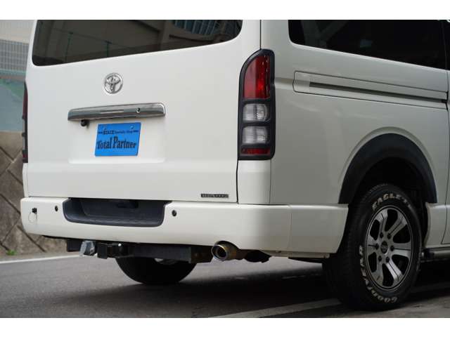 Toyota Hiace Van 9