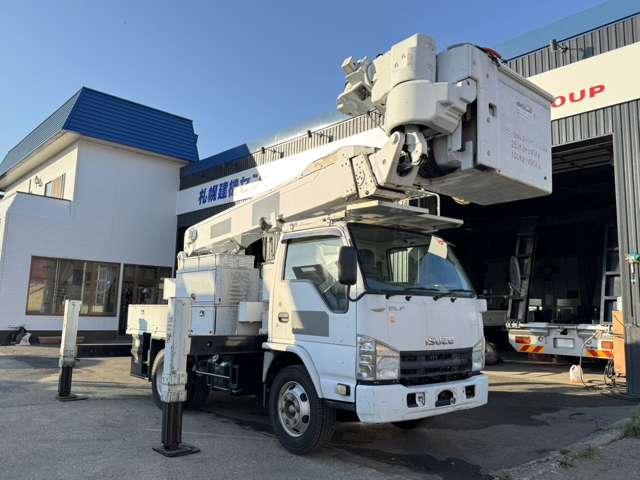 Isuzu Elf 9