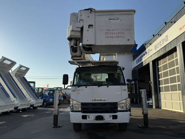 Isuzu Elf 10